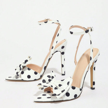 Escarpins en soie luxe et élégants